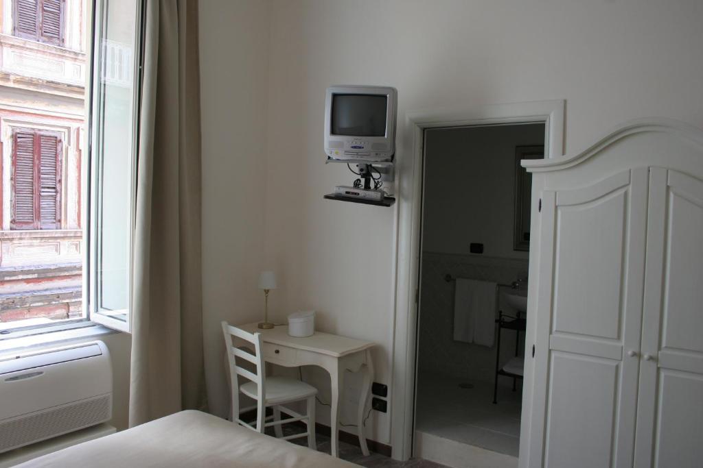 La Dimora Dei Baroni Bed & Breakfast Naples Room photo