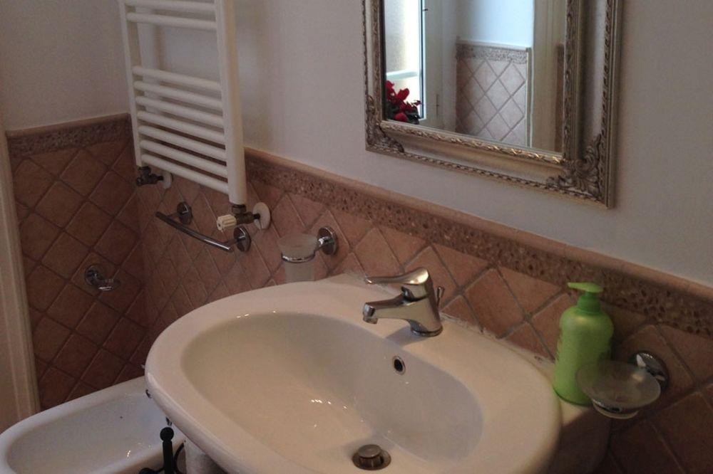La Dimora Dei Baroni Bed & Breakfast Naples Exterior photo